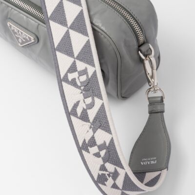 Prada 纳帕皮革 复古 皮革 multi-pocket Slate 灰色 肩背包