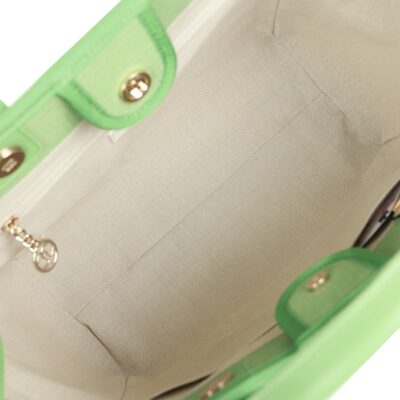 7394e4aa42f7f897b9acfc4d80a6ff37 حقيبة شانيل Deauville Shopping Boucle Light صغيرة باللون الأخضر مع إكسسوارات معدنية ذهبية
