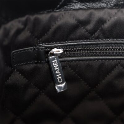 Chanel Small 22 Bag SO Black Calfskin Black Hardware