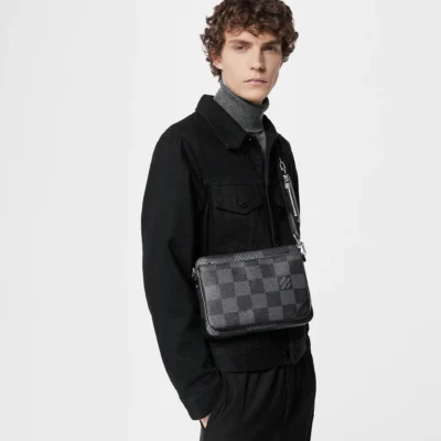 83ba80df02a8e522b865c945f42a2ede Louis Vuitton Trio Messenger N50017