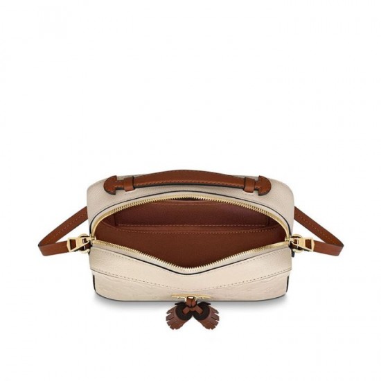 87d4a4166451d3aa276642aa74882704 Louis Vuitton Saintonge