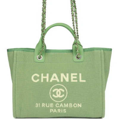 87fc1b48b2208d7087385c16b10b762b حقيبة شانيل Deauville Shopping Boucle Light صغيرة باللون الأخضر مع إكسسوارات معدنية ذهبية