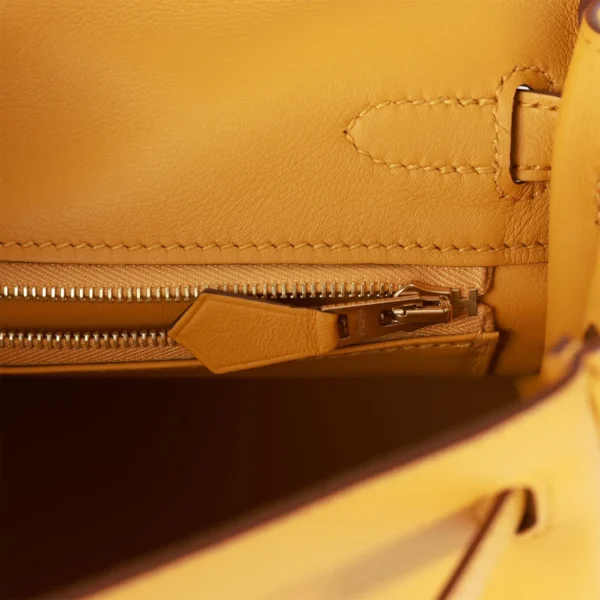 8a825fb4c30b96aa925e005498a0ab36 Hermès Kelly Retourne 25 Jaune Ambre Swift Gold Hardware