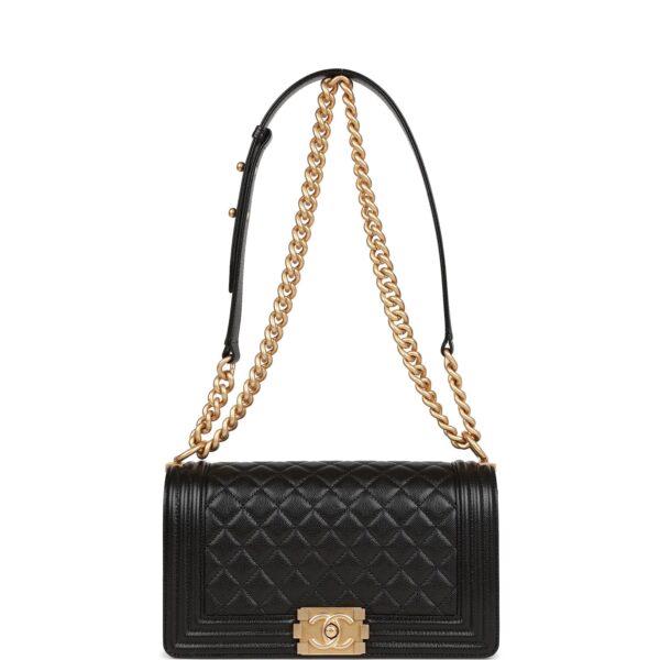 حقيبة متوسطة Chanel Boy أسود كافيار عتيق إكسسوارات معدنية ذهبية