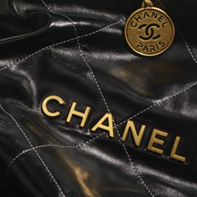 CHANEL 22 HANDBAG