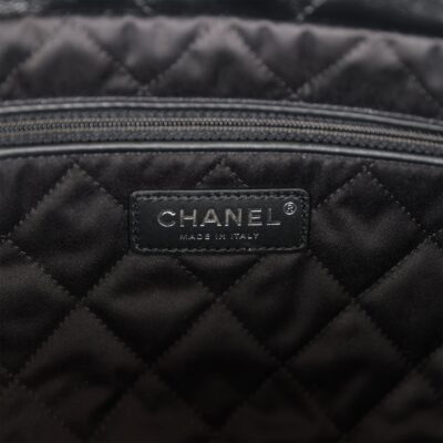 Chanel Small 22 Bag SO Black Calfskin Black Hardware