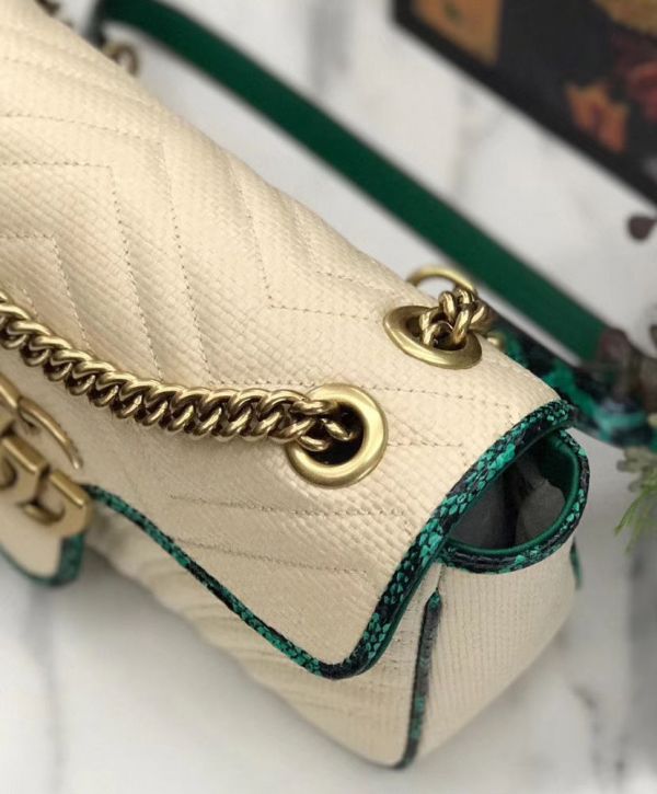 Gucci GG Marmont Beige Raffia Women Small Flap Bag Antique Golden Hardware 2022 Cheapest Green Snakeskin Trimming Chain Bag