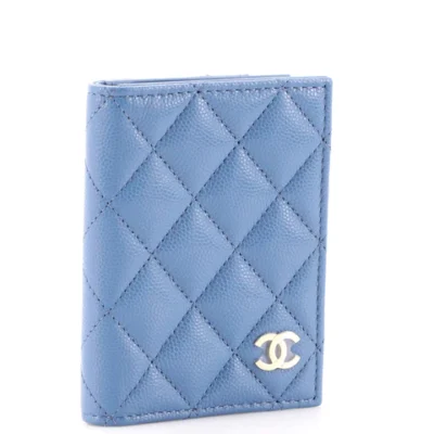 9805b0d7c13ed51146437a98e65b804d Chanel CC Bi-Fold Card Case Quilted Caviar