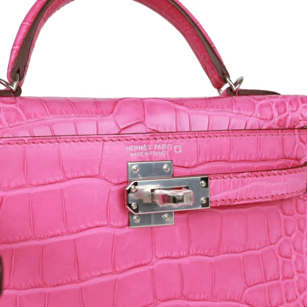 Hermès Kelly Sellier 20 Rose Shocking Matte Alligator Palladium Hardware