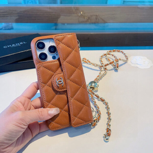 9b89f4c89655334077eee48b3f303dc4b8a12d57076c5196a224a9d741966a75 Chanel Style Quilted Leather Flip Card Holder Phone Case With Gold Chain Crossbody Strap