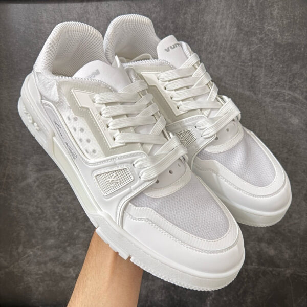LV Trainer Sneaker 1AJVU5