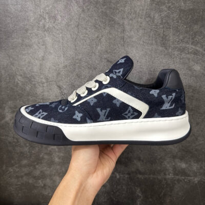 IMG_0408 LV Tilted Sneaker 1AK8CA