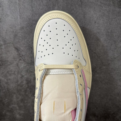 IMG_2269 Jordan 1 Low Travis Scott Shy Pink IQ7604-100