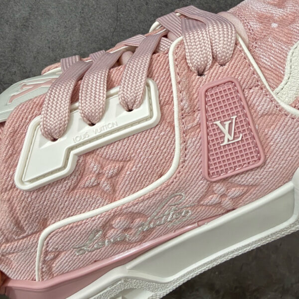 LV Trainer Sneaker 1AKBB5