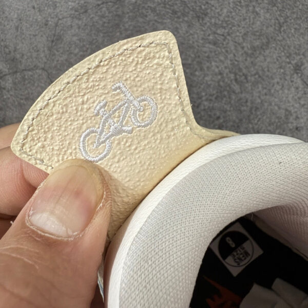 Jordan 4 Nigel Sylvester Brick After Brick IQ8055-100