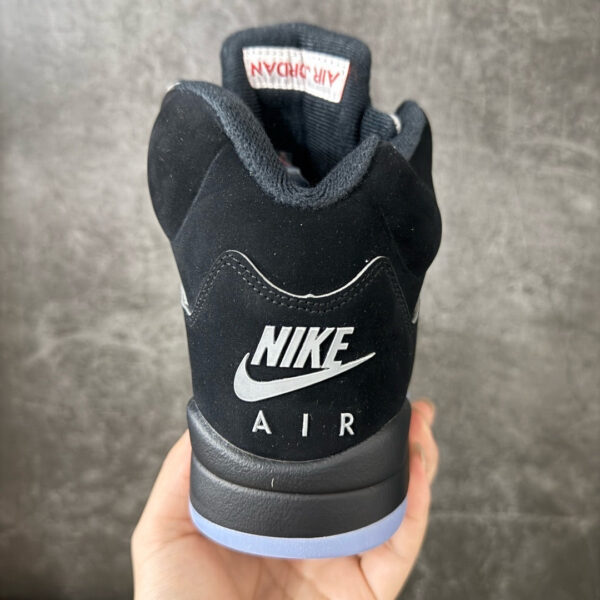Jordan 5 Black Metallic Reimagined HF3975-001