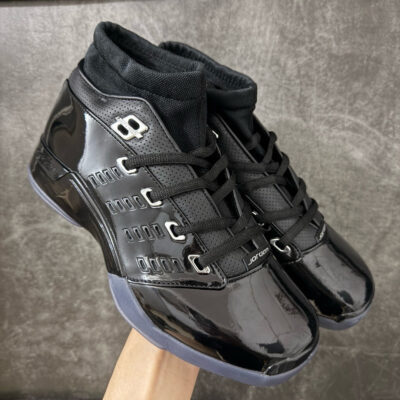 IMG_4184 Jordan 17 Low Black Patent IV7640-001
