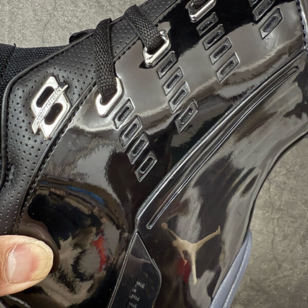 IMG_4186 Jordan 17 Low Black Patent IV7640-001