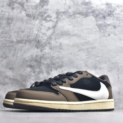 IMG_4404 Jordan 1 Low Travis Scott Mocha CQ4277-001
