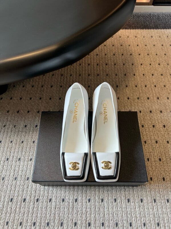 IMG_4840_b55ece35-0689-4bd7-b0be-dd359ef62fbe Chanel High Heels in Lamb