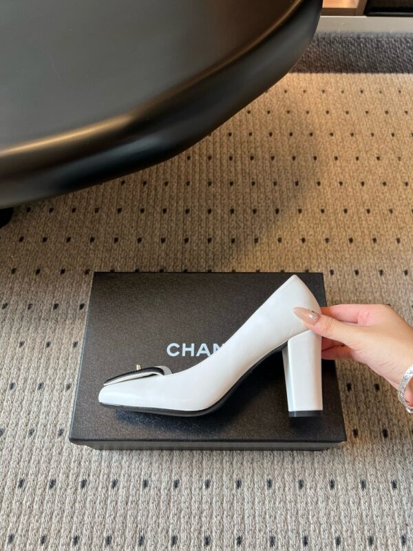 IMG_4844_7969cfc1-cf16-4fef-8564-e6e11cdb6af2 Chanel High Heels in Lamb