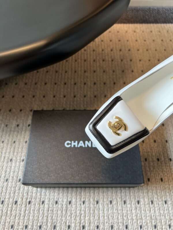 IMG_4846 Chanel High Heels in Lamb