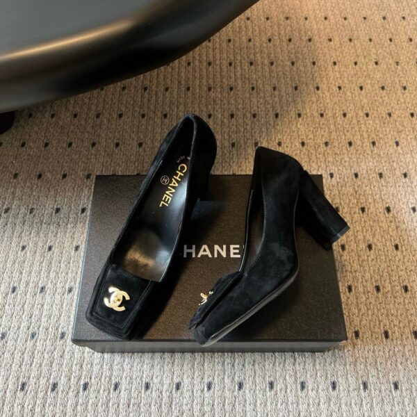 IMG_4864_3b04d3d1-03e4-48cf-b629-4c2d03706405 Chanel High Heels in Suede
