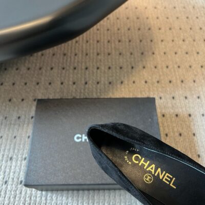 Chanel High Heels in Suede