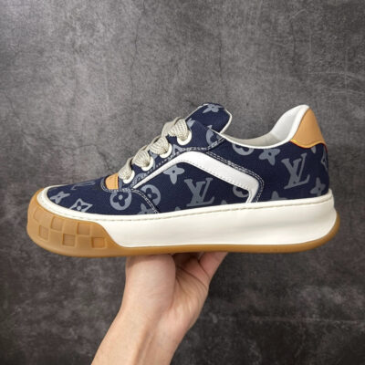 IMG_5026 LV Tilted Sneaker 1AJCWC