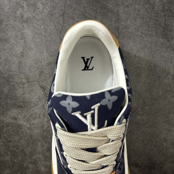 IMG_5032 LV Tilted Sneaker 1AJCWC
