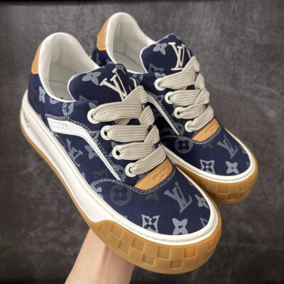 IMG_5035 LV Tilted Sneaker 1AJCWC