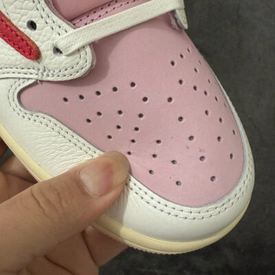 Jordan 1 Low Travis Scott Tropical Pink IQ7604-101