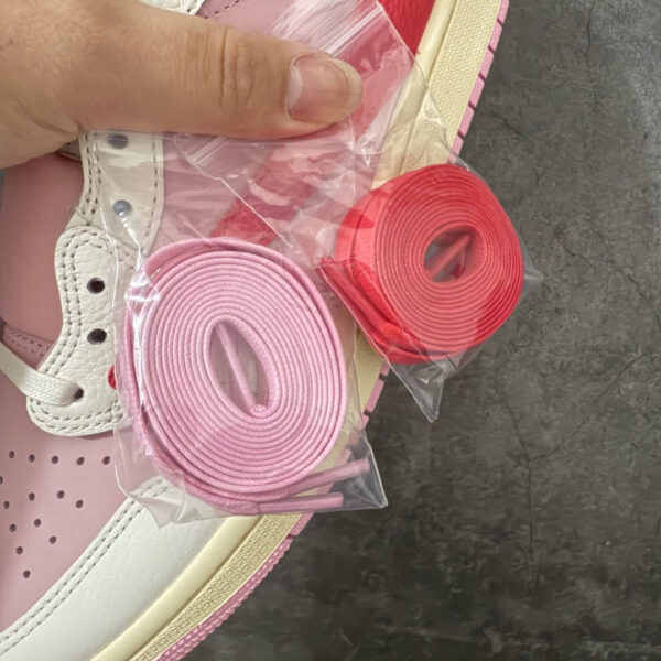 Jordan 1 Low Travis Scott Tropical Pink IQ7604-101
