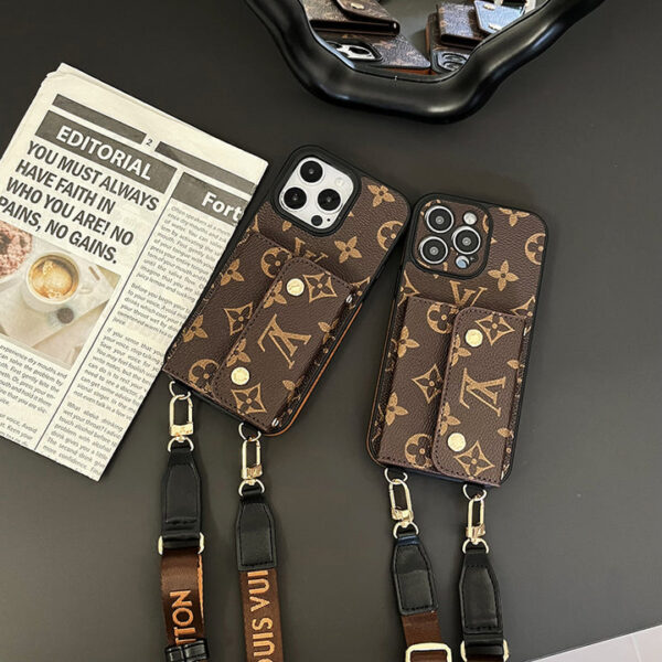 IMG_5255_720x_533dff0b-d1a4-44eb-bfb9-97a3beb79e89 Lou Card Bag Chain Brown iPhone Case Roxy New 2