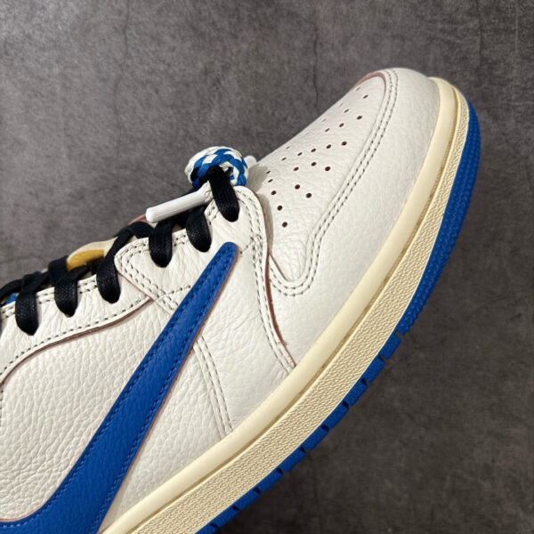 Jordan 1 Low Travis Scott x Fragment DM7866-104
