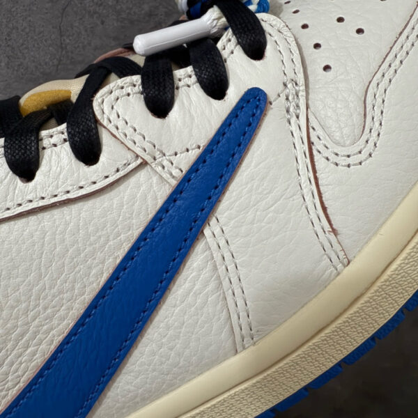 Jordan 1 Low Travis Scott x Fragment DM7866-104