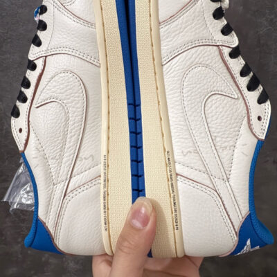 Jordan 1 Low Travis Scott x Fragment DM7866-104
