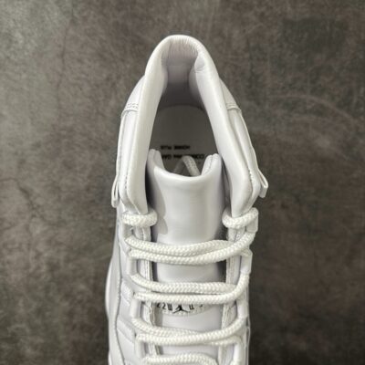 Jordan 11 Comme des Garçons Homme Plus White IV7639-100