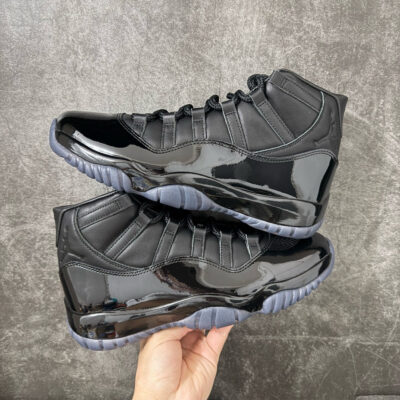 Jordan 11 Comme des Garçons Homme Plus Black IV7639-001