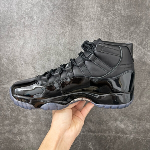 Jordan 11 Comme des Garçons Homme Plus Black IV7639-001