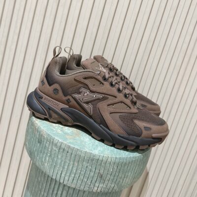IMG_5712 LV Tatic Runner Sneaker 1AJAPT