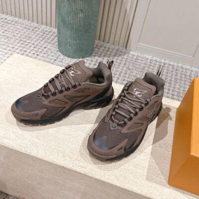IMG_5714 LV Tatic Runner Sneaker 1AJAPT