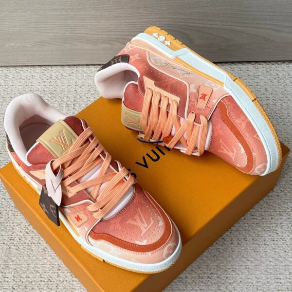IMG_5769 LV Trainer Sneaker 1AJTPO