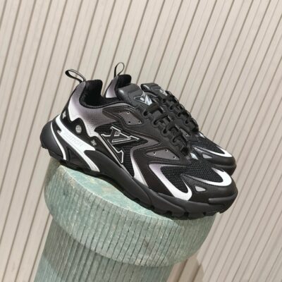 IMG_6005 LV Tatic Runner Sneaker 1AJAPT