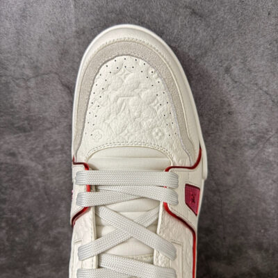 LV Trainer Sneaker 1AKCOZ