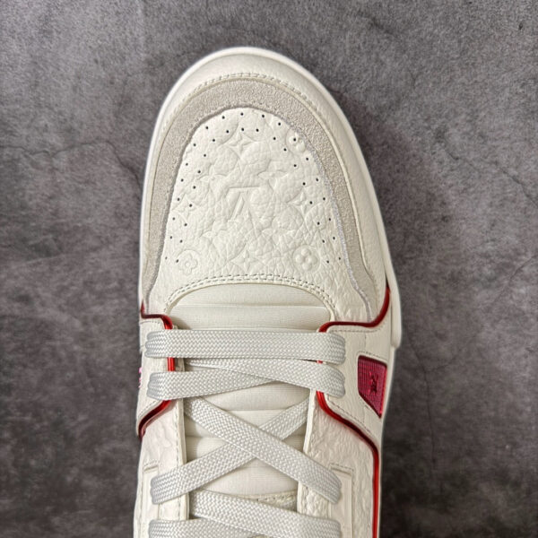 LV Trainer Sneaker 1AKCOZ