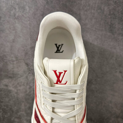 LV Trainer Sneaker 1AKCOZ
