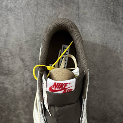 IMG_6871 Jordan 1 Low Travis Scott Reverse Mocha DM7866-162
