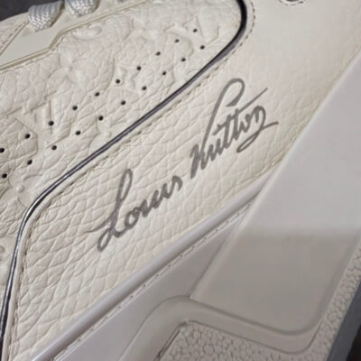 LV Trainer Sneaker 1AKCL1