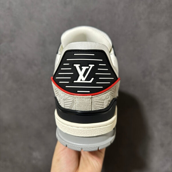 LV Trainer Sneaker 1AKP7B